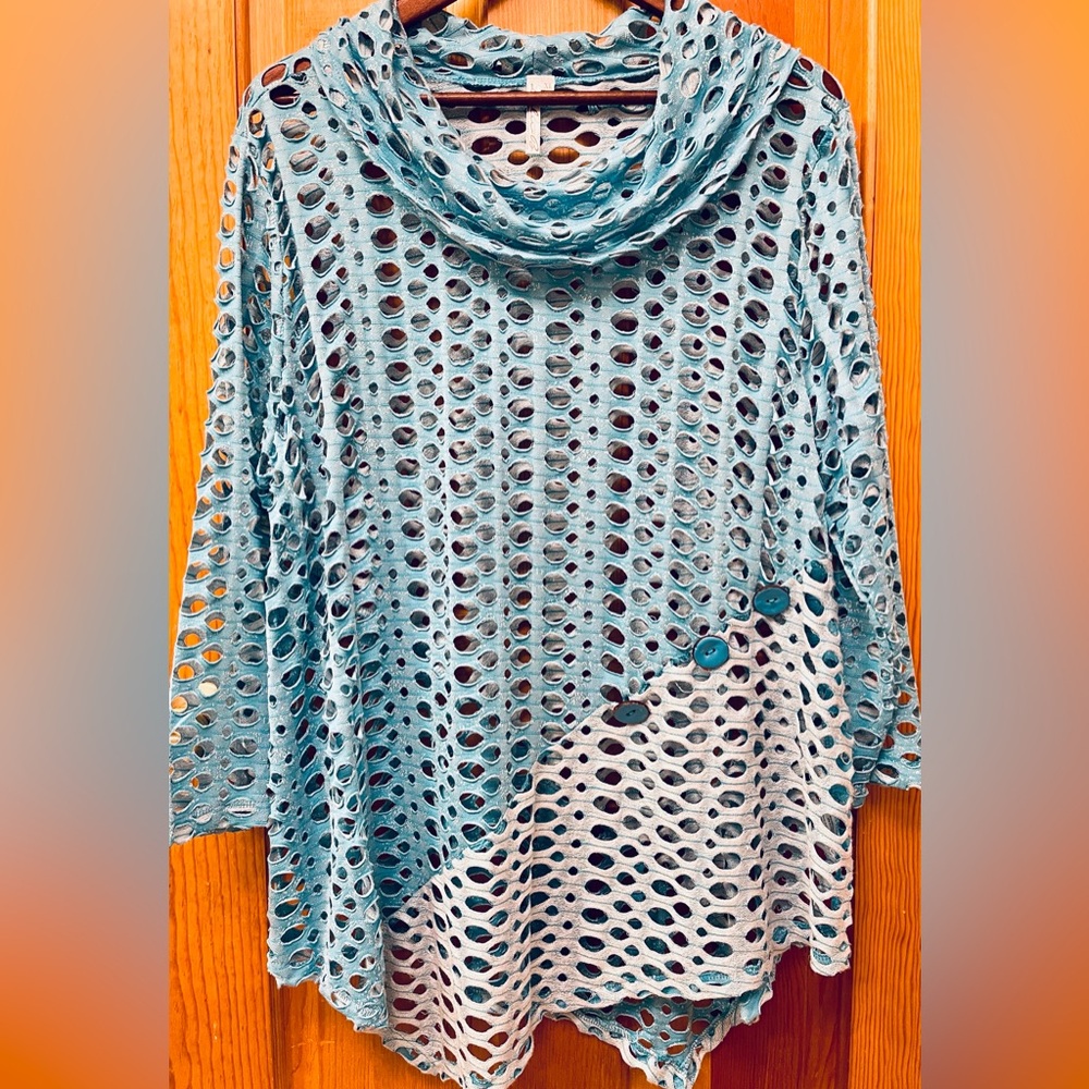 Women’s “Lulu B” Laser Cut Eyelet Hole 3/4 Sleeve Cowl Neck Top - Picture 2 of 15